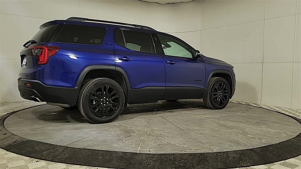 2023 GMC ACADIA - Image 7