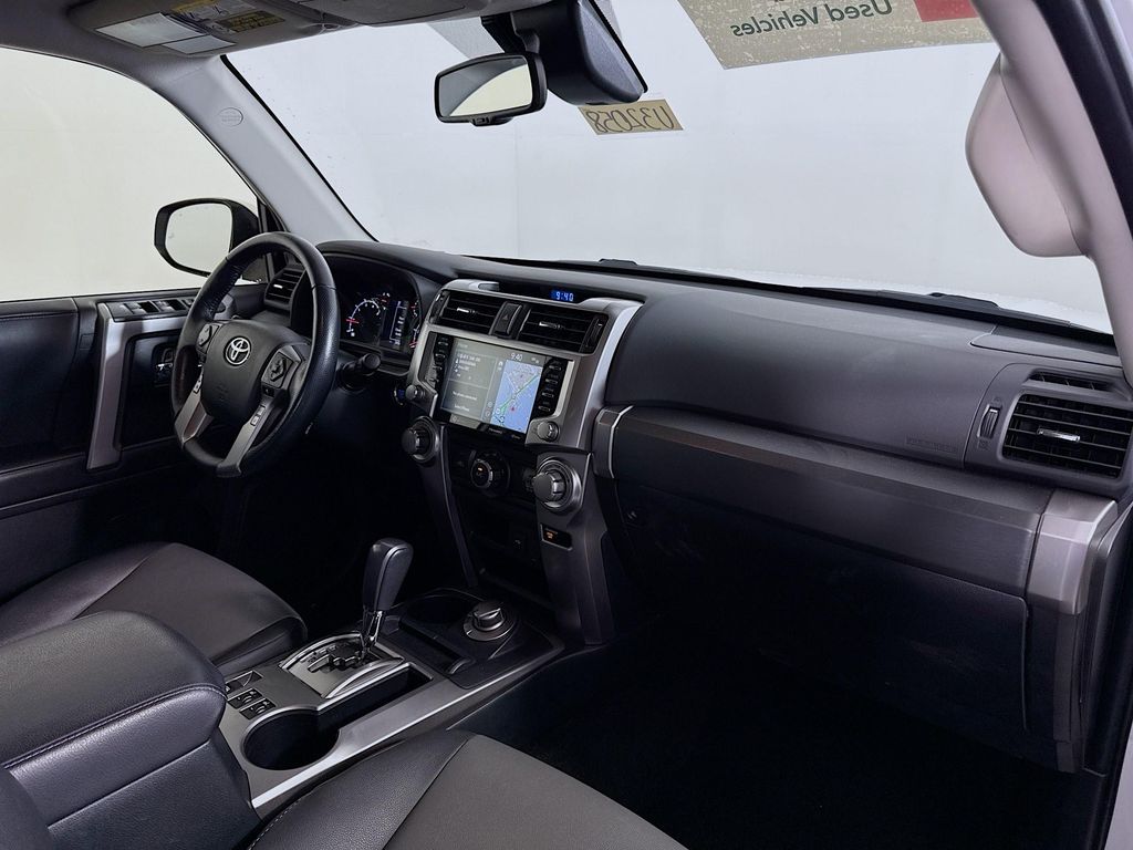 2024 Toyota 4Runner SR5 Premium photo 27