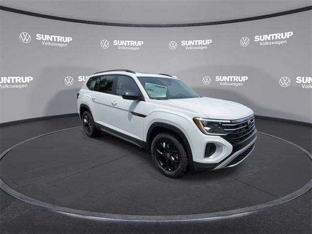 2025 Volkswagen Atlas Peak Edition SE Technology photo 2