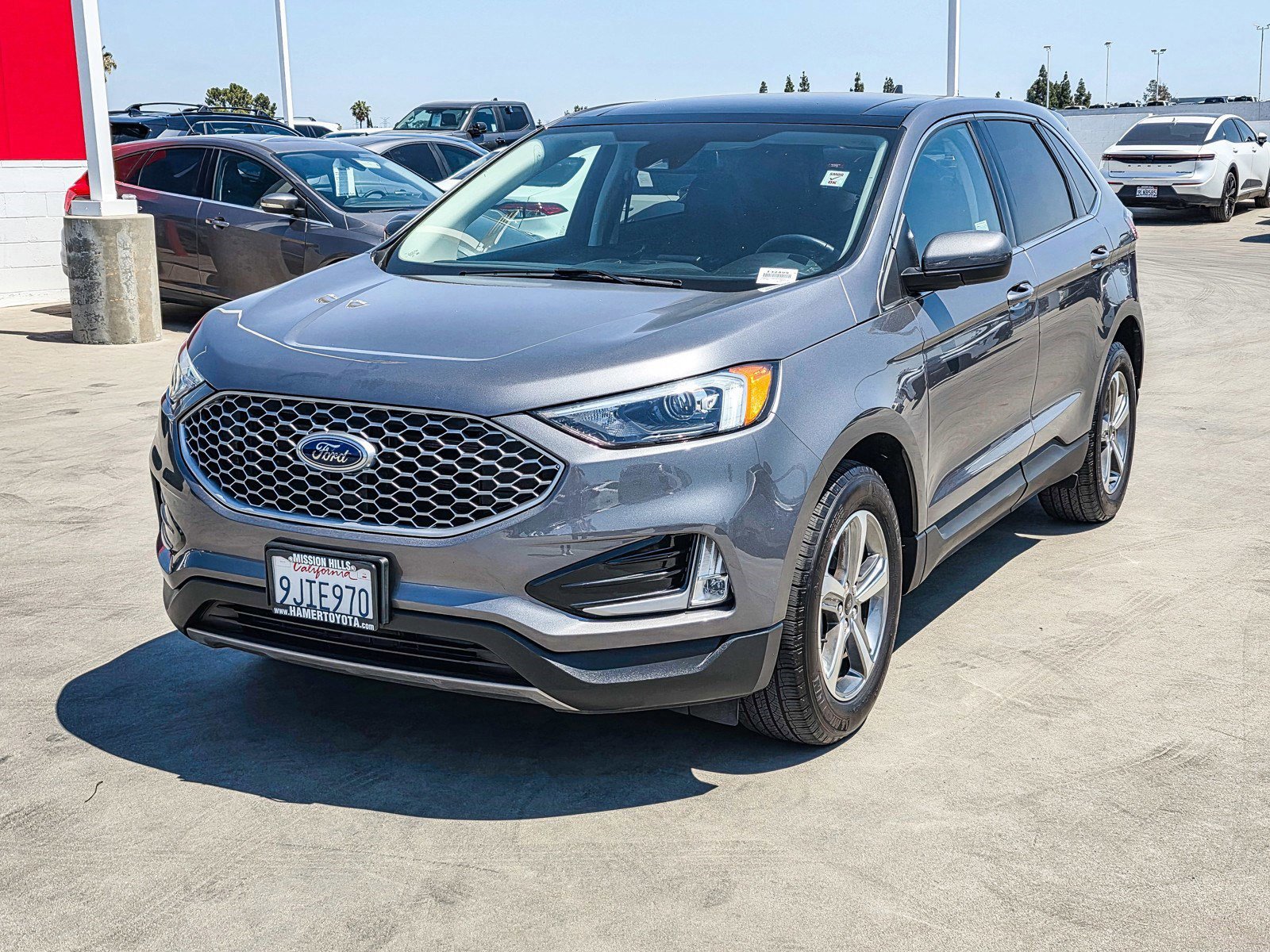 2023 Ford Edge SEL photo 3