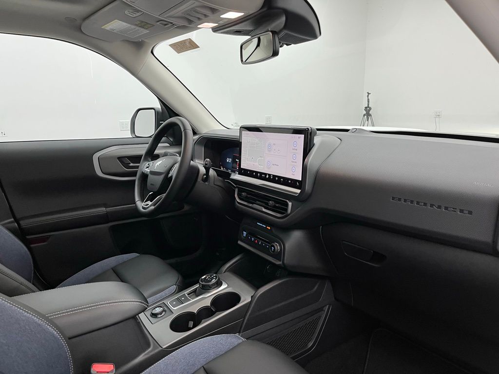 2025 Ford Bronco Sport Outer Banks photo 19