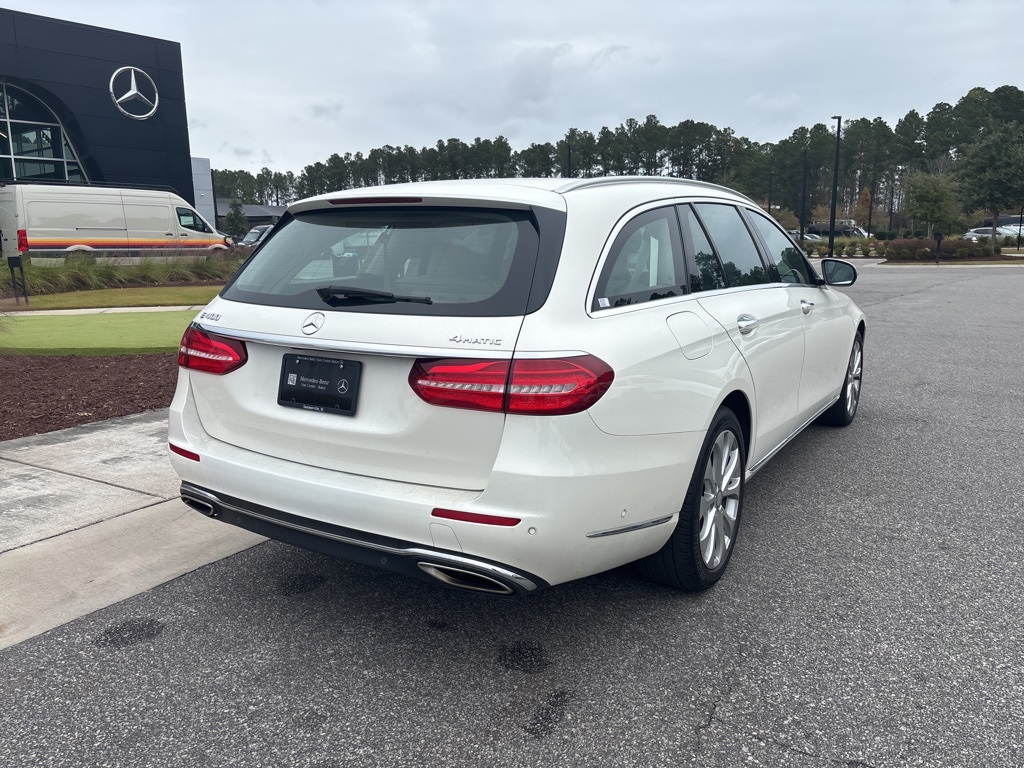 2017 Mercedes Benz E 400 4MATIC Wagon photo 3