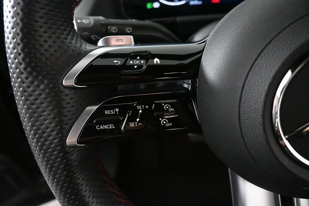 2025 Mercedes Benz GLA 250 photo 4