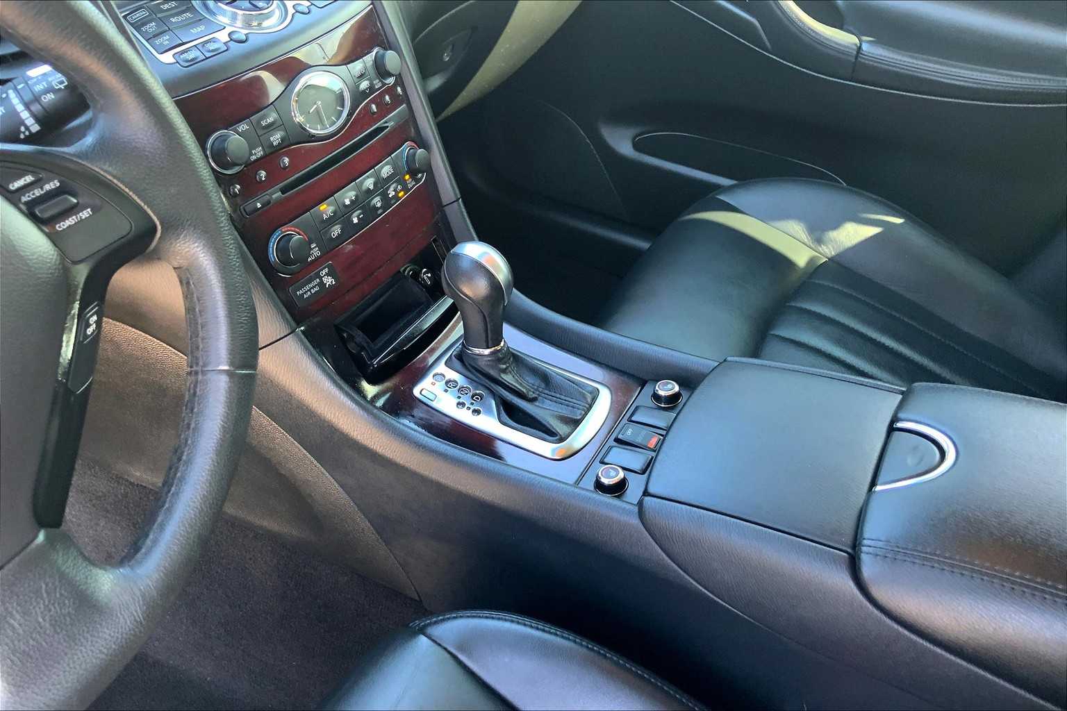2017 Infiniti QX50 photo 15