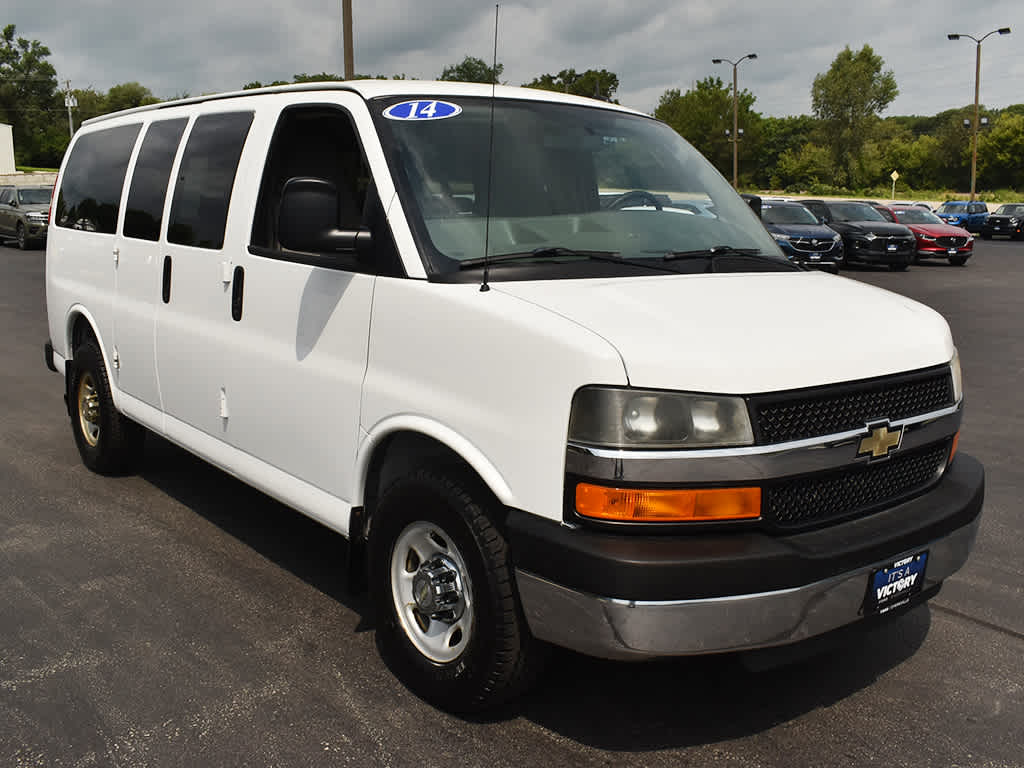 2014 Chevrolet Express 2500 LT photo 11
