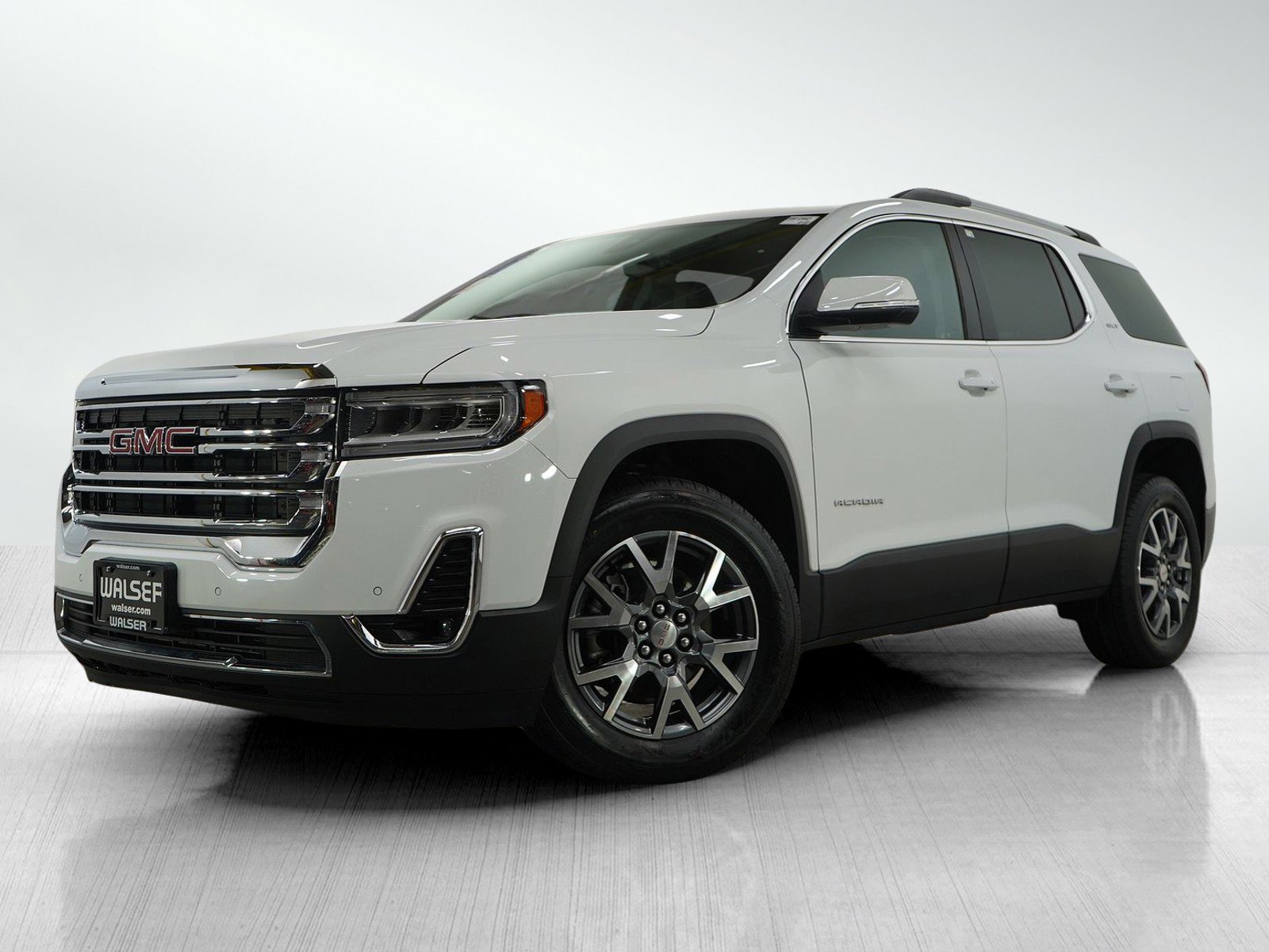 2023 GMC Acadia SLT's photo