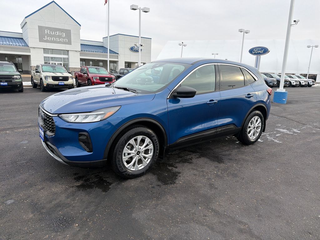 2023 Ford Escape Active's photo