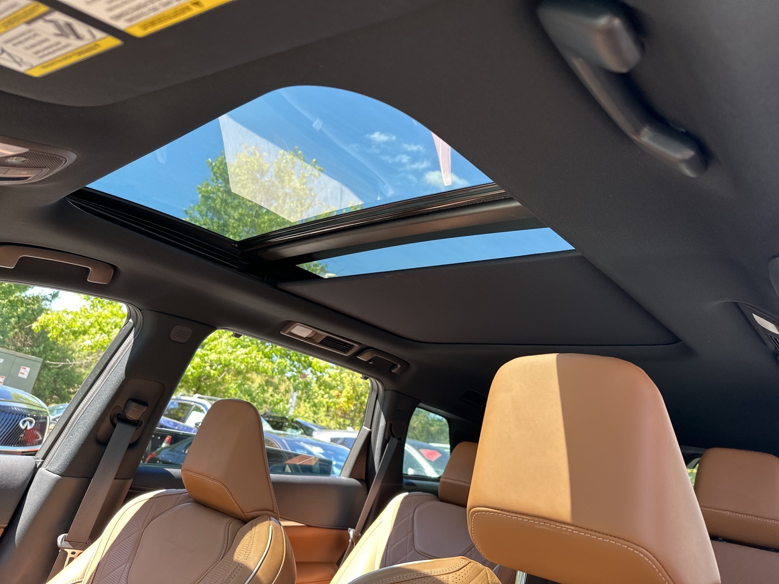 2022 Infiniti QX60 Autograph photo 11