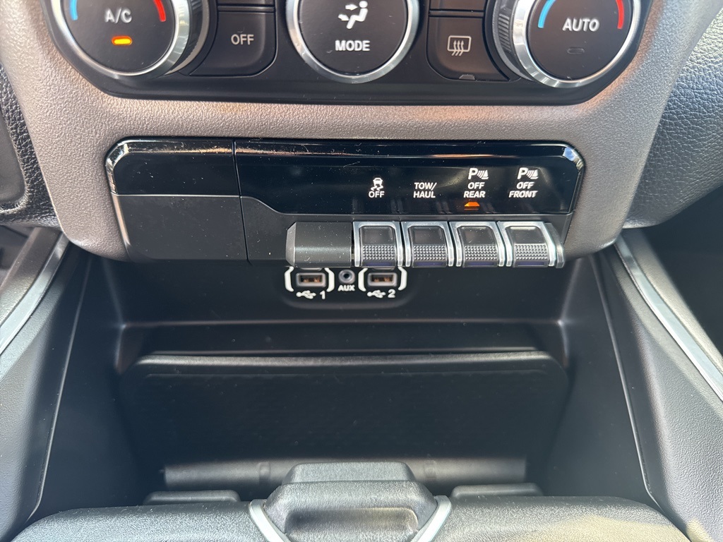 2020 Ram 1500 Laramie photo 35