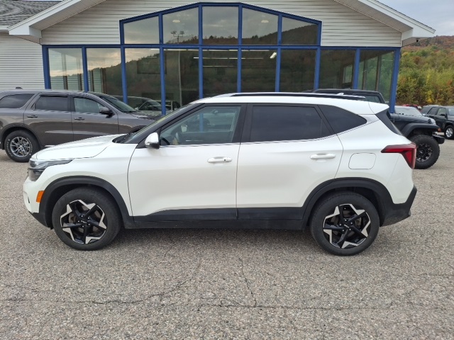 2024 Kia Seltos EX photo 6