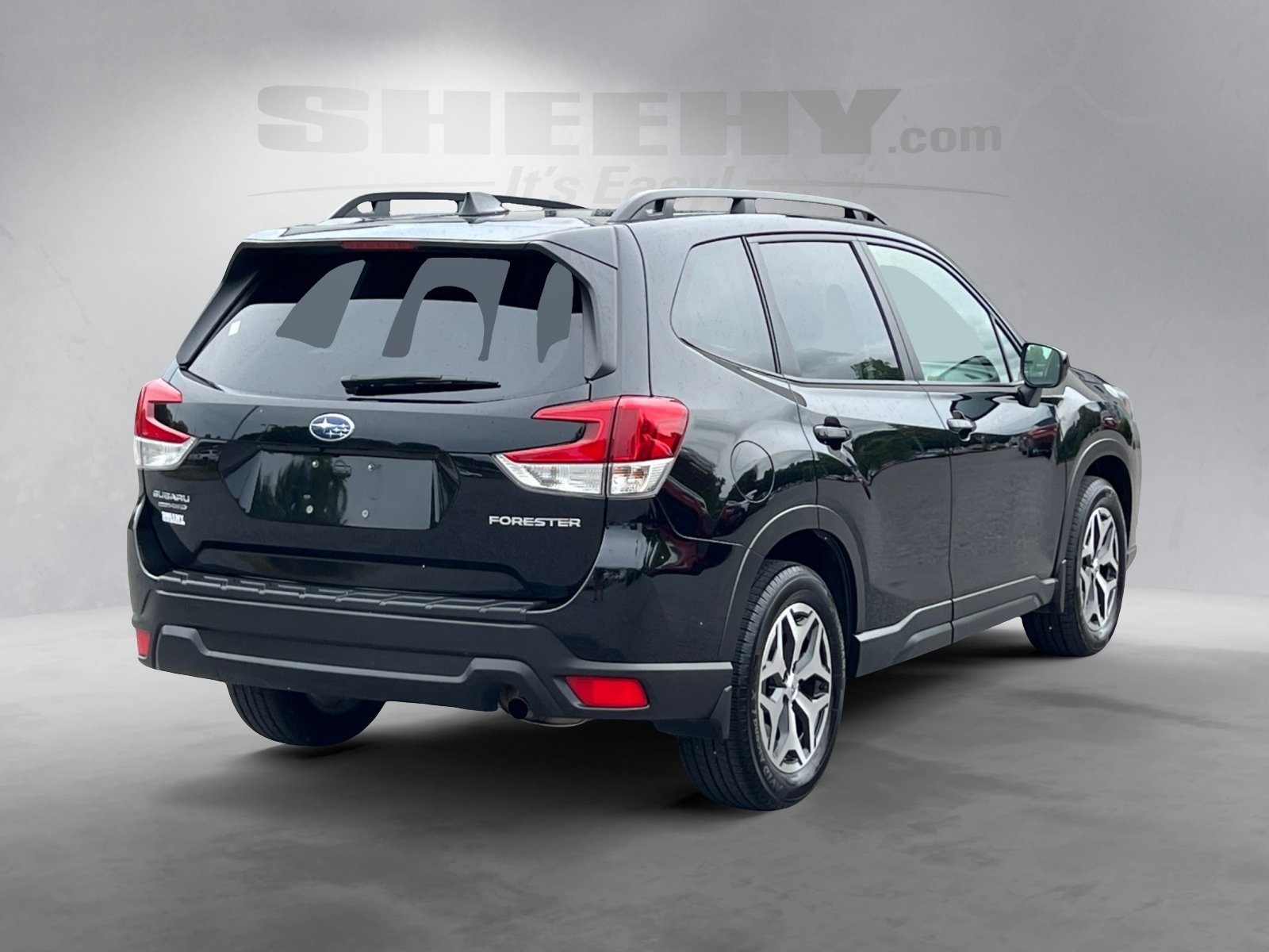 2023 Subaru Forester Premium photo 5