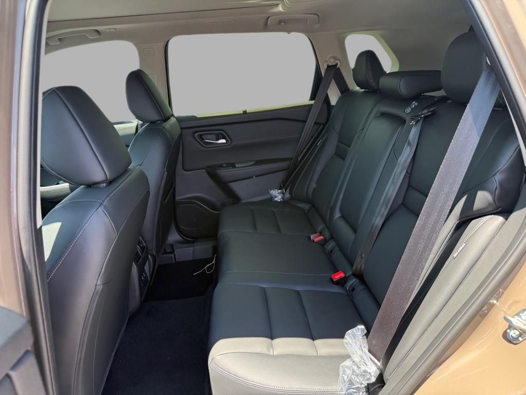 2025 Nissan Rogue SL photo 21