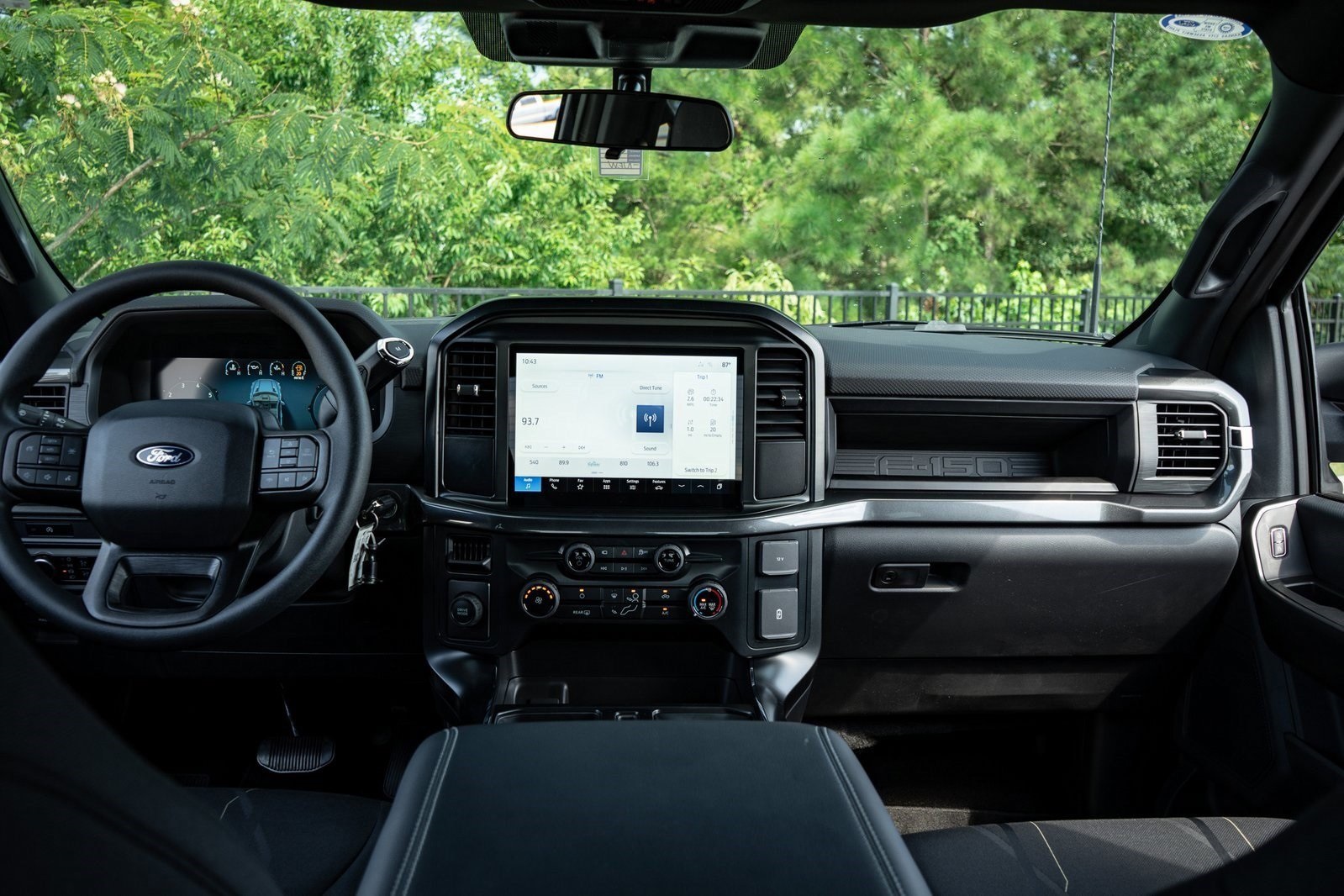 2025 Ford F-150 STX photo 15
