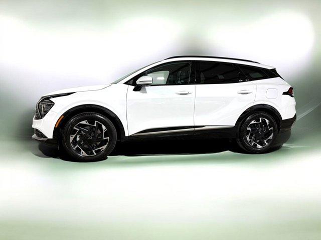 2025 Kia Sportage photo 2