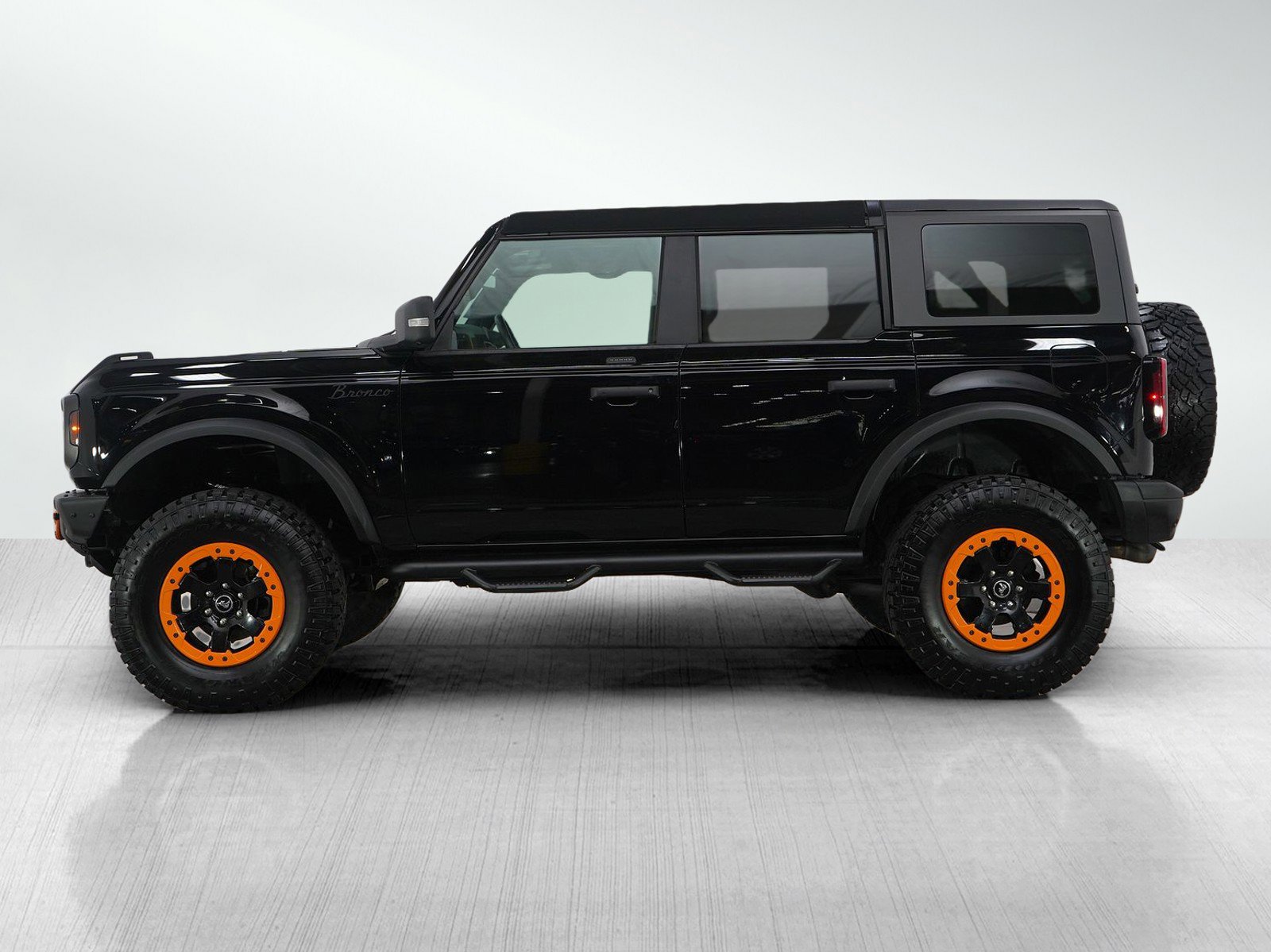 2021 Ford Bronco Badlands photo 2