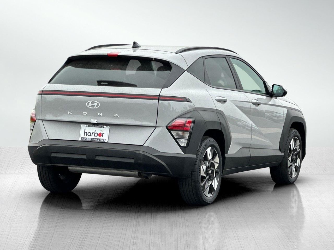 2025 Hyundai Kona SEL photo 4
