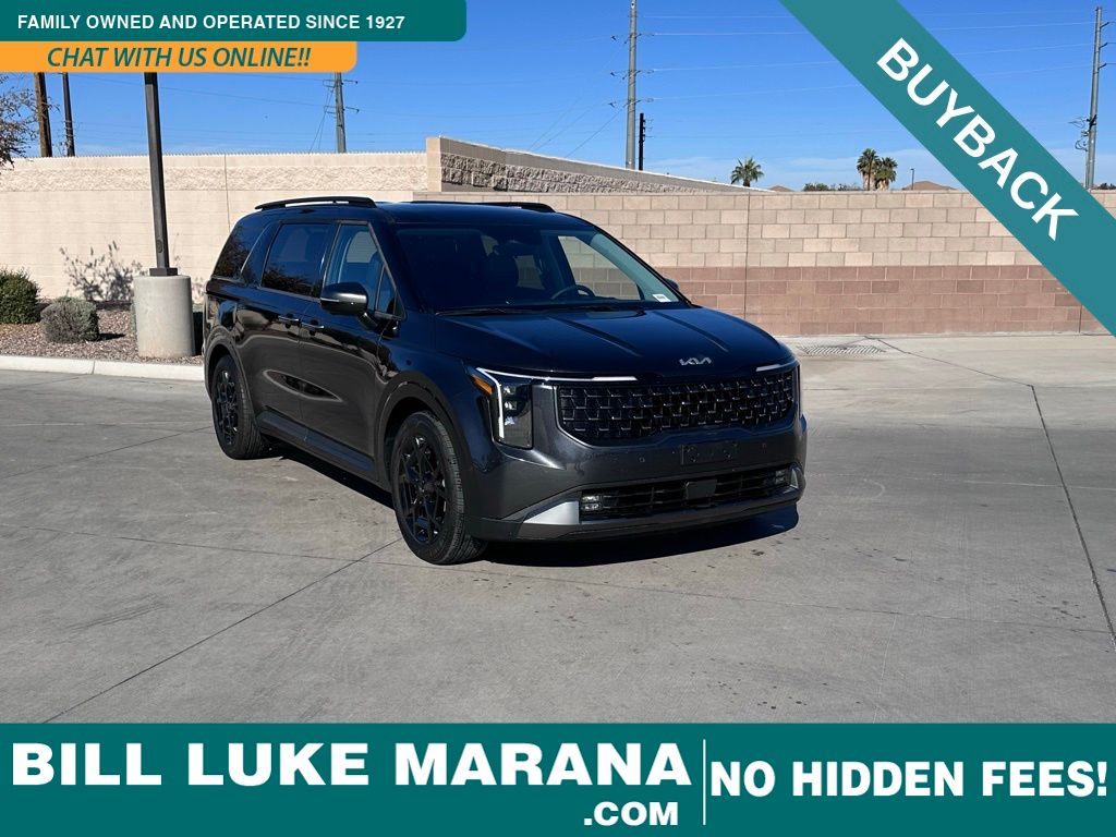 2025 Kia Carnival SX's photo