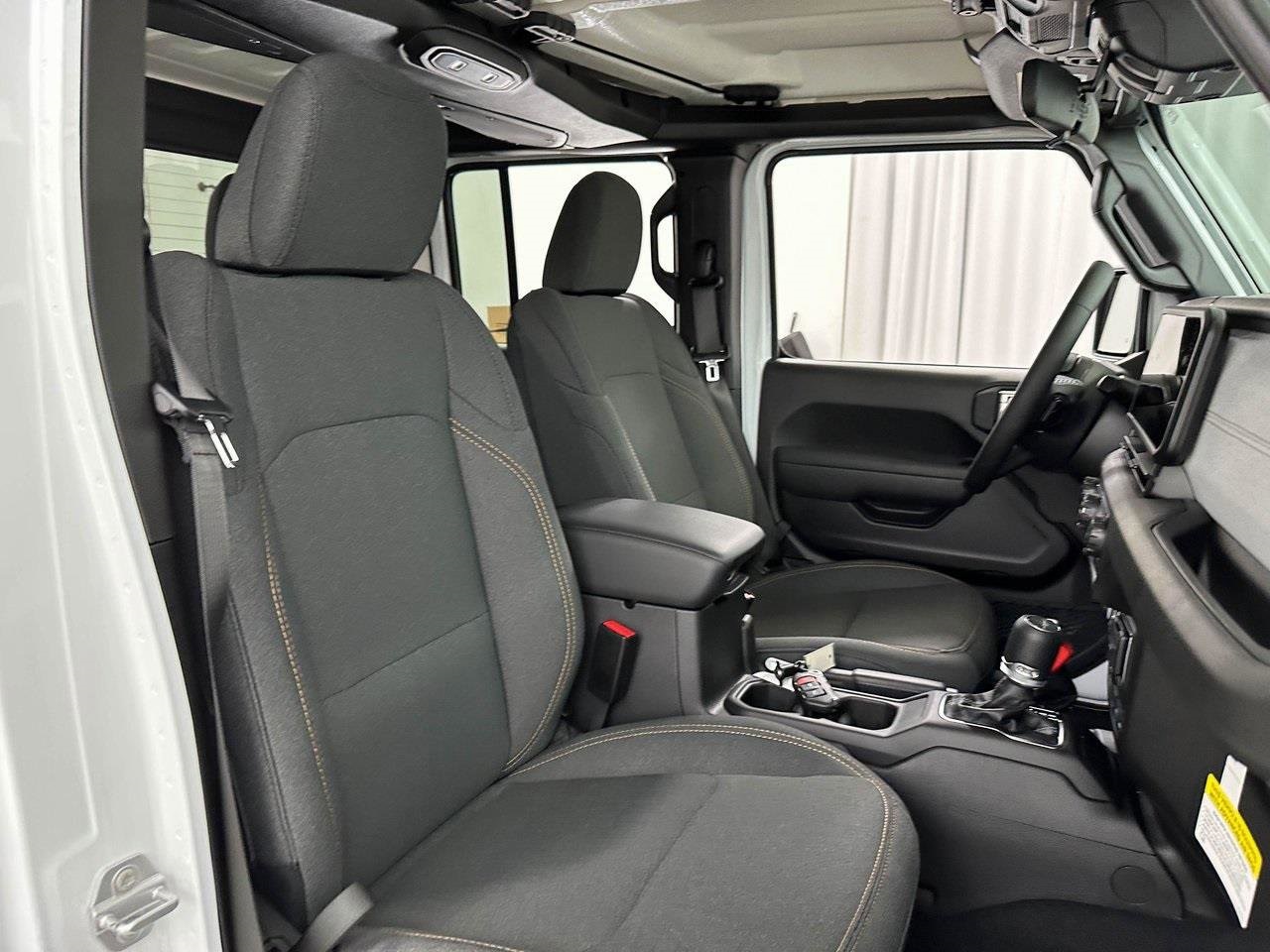 2025 Jeep Gladiator Sport S photo 22