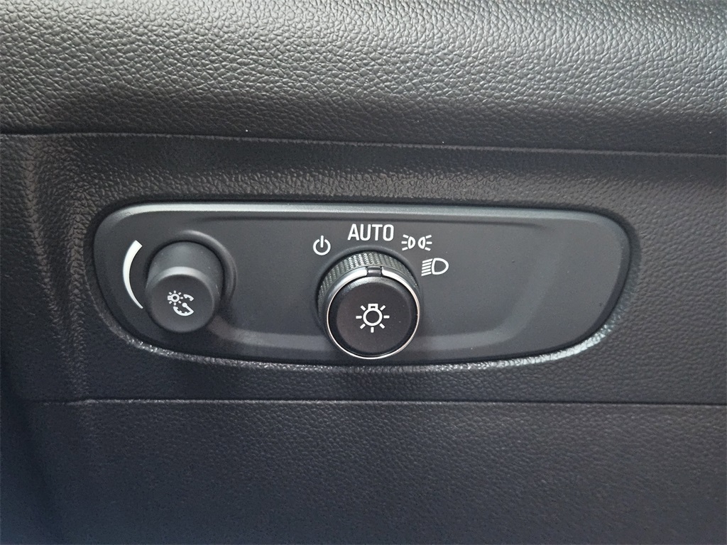 2022 Buick Envision Preferred photo 15