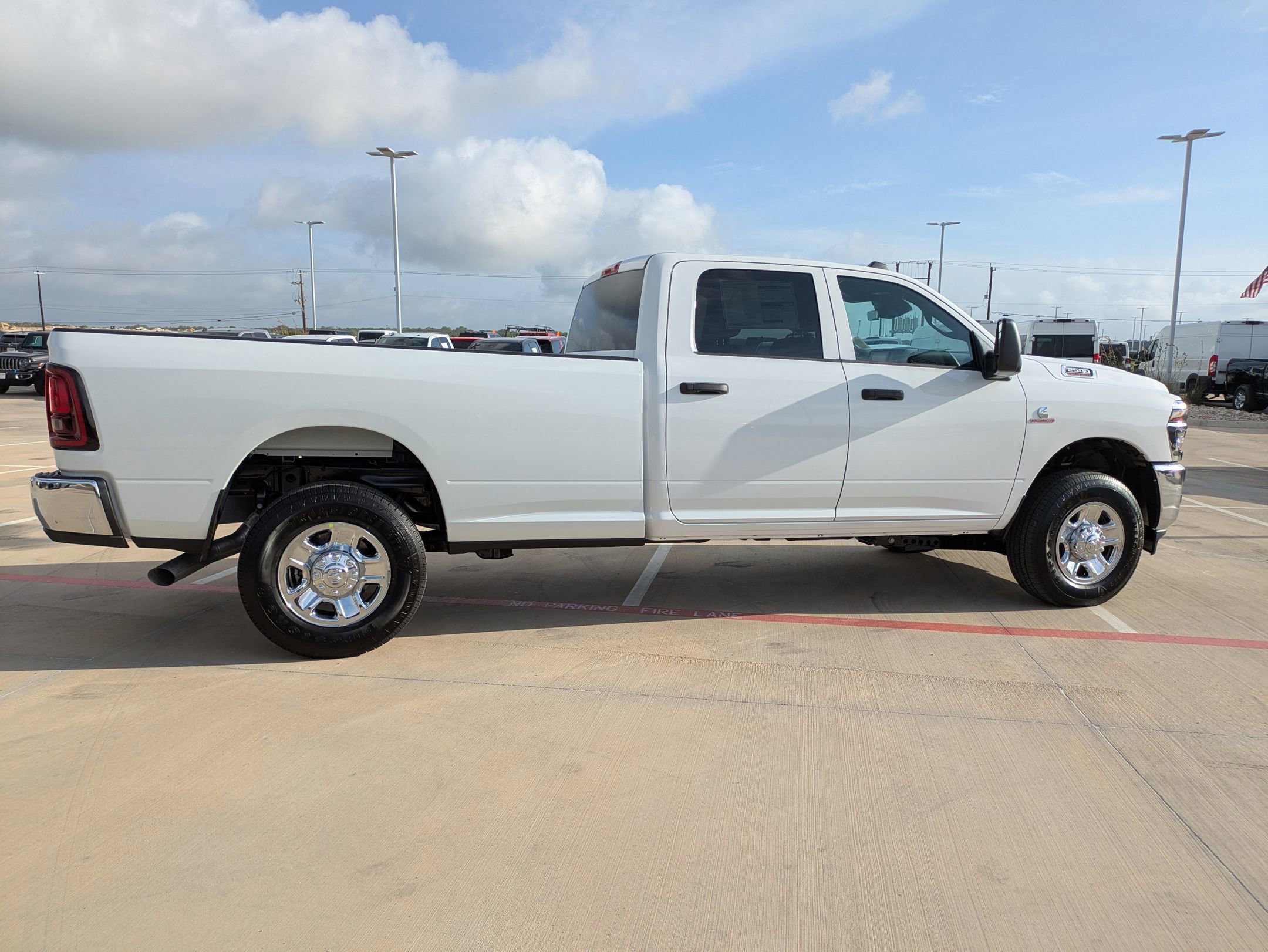2025 Ram 2500 Tradesman photo 2