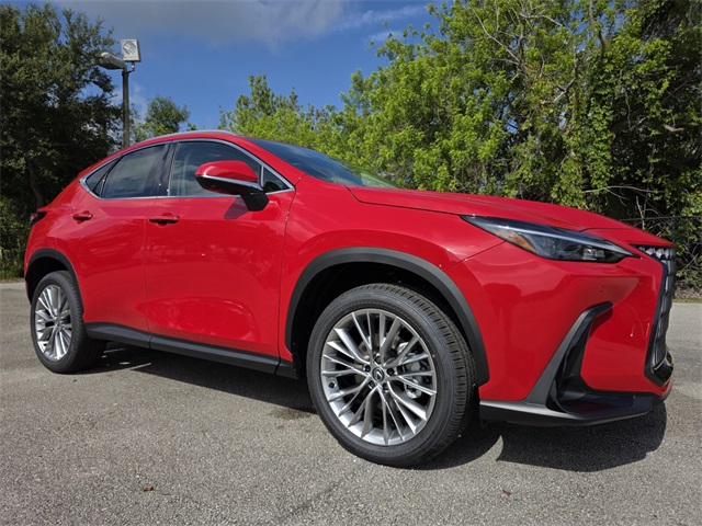 2025 Lexus NX 350's photo