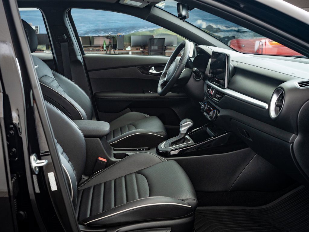 2022 Kia Forte GT-Line photo 20