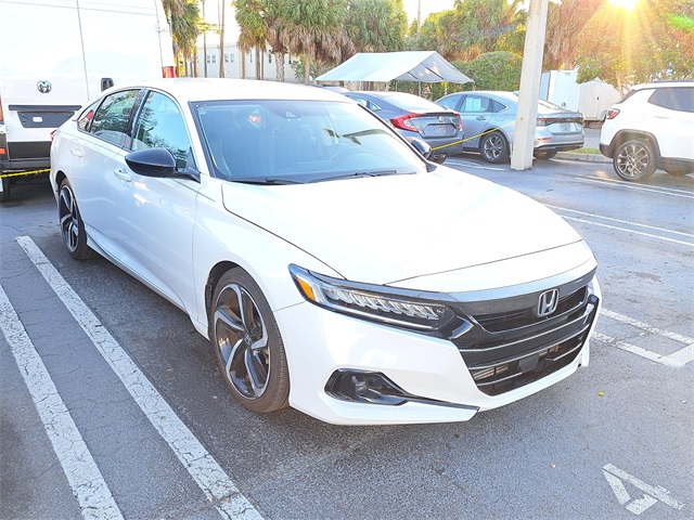2022 Honda Accord Sport SE's photo
