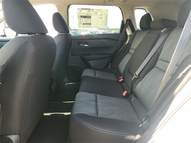 2026 Nissan Rogue SV photo 3