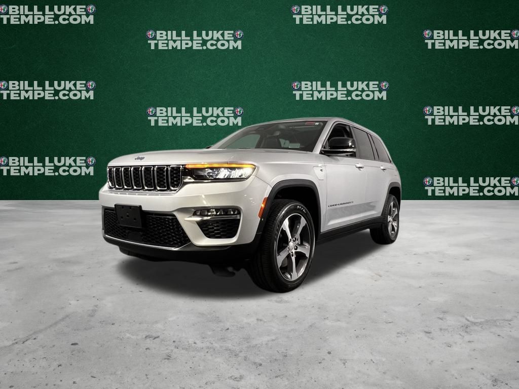 2023 Jeep Cherokee 4xe photo 2
