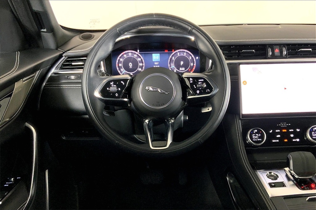 2024 Jaguar F-PACE P250 R-Dynamic S photo 4