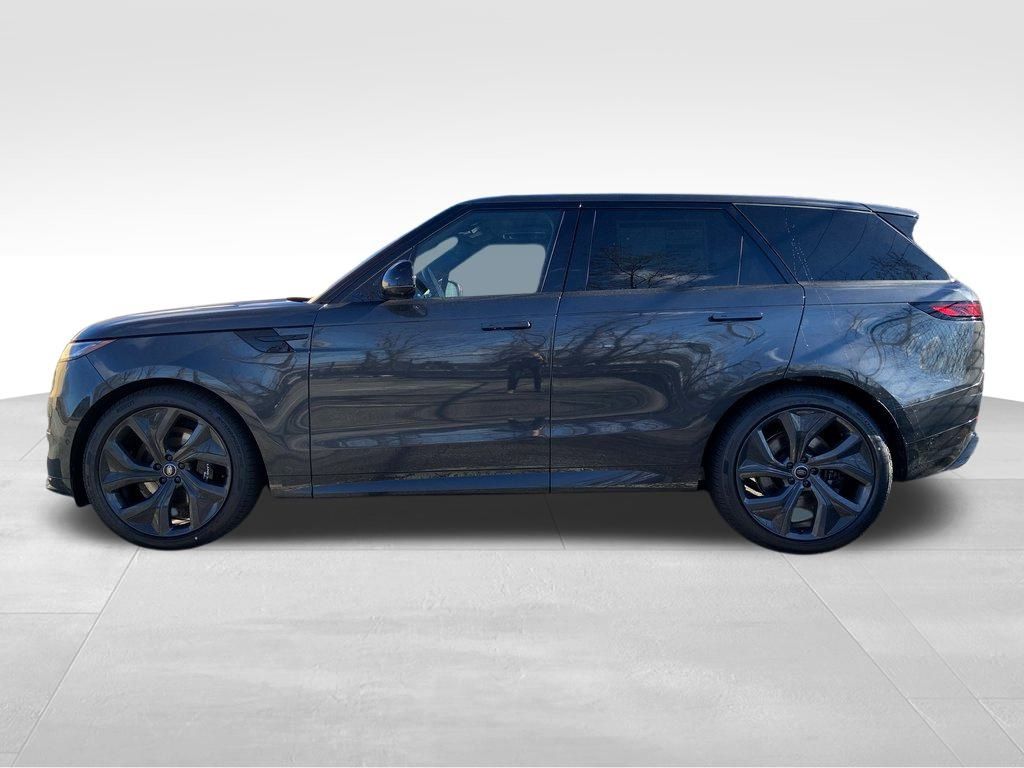 2025 Land Rover Range Rover Sport SE photo 5