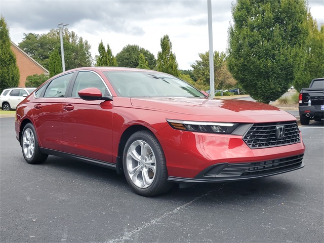 2025 Honda Accord LX photo 3
