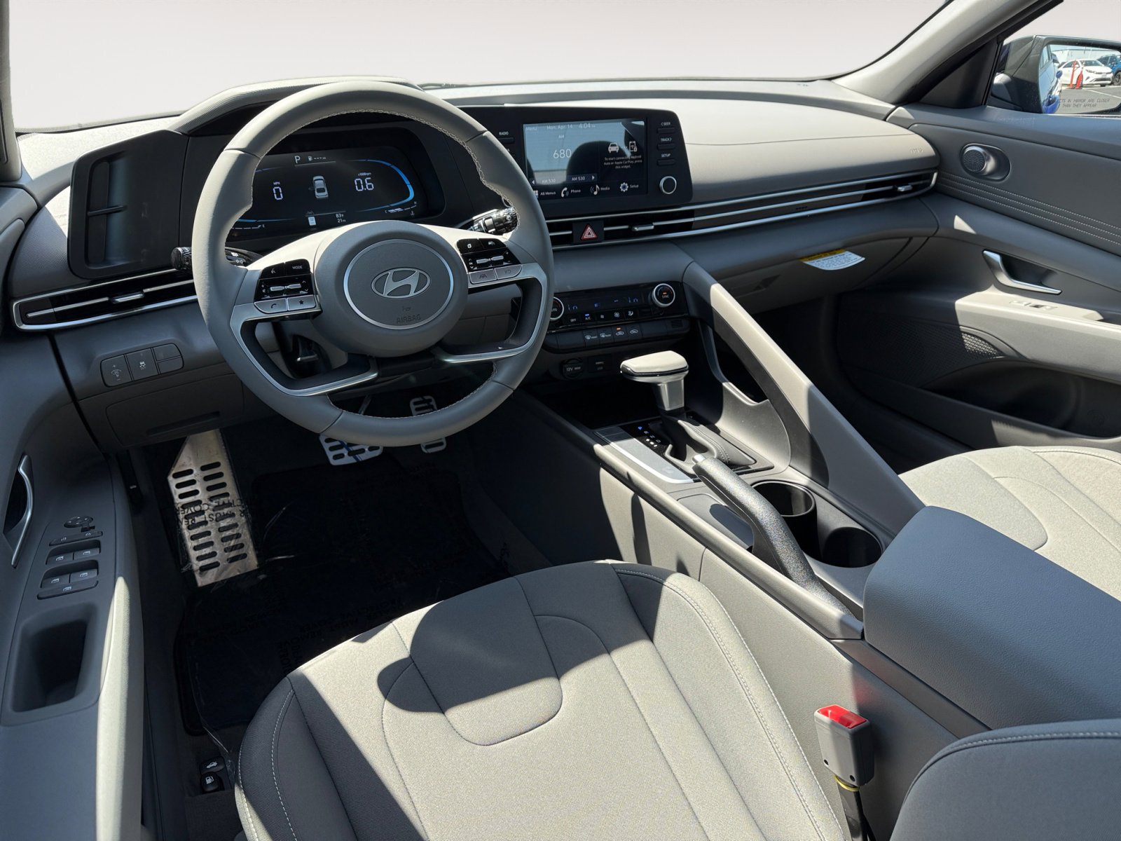 2025 Hyundai Elantra SEL Sport photo 15