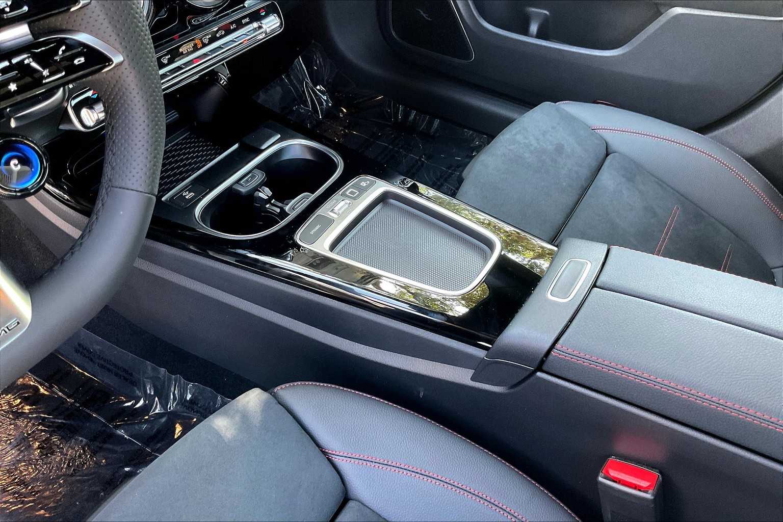 2026 Mercedes Benz CLA AMG 35 4MATIC photo 9