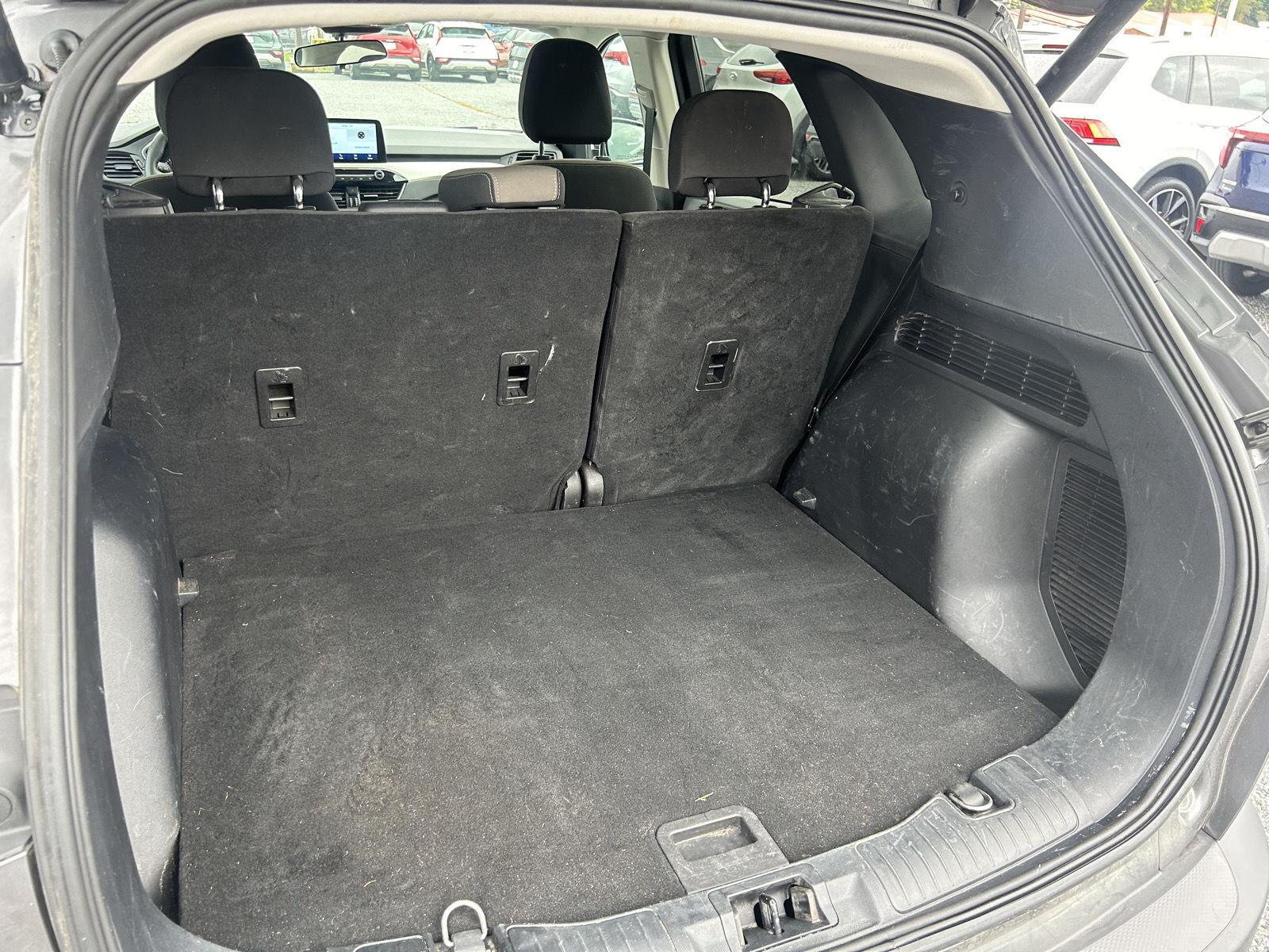 2022 Ford Escape SE photo 7