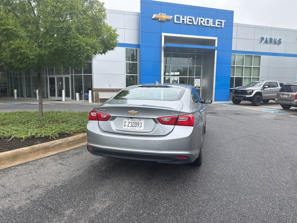 2023 Chevrolet Malibu 1LT photo 3