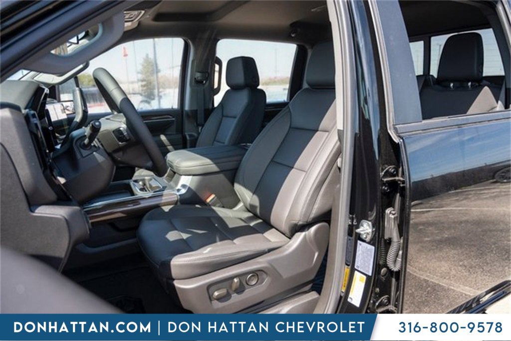 2026 Chevrolet Silverado LT photo 4