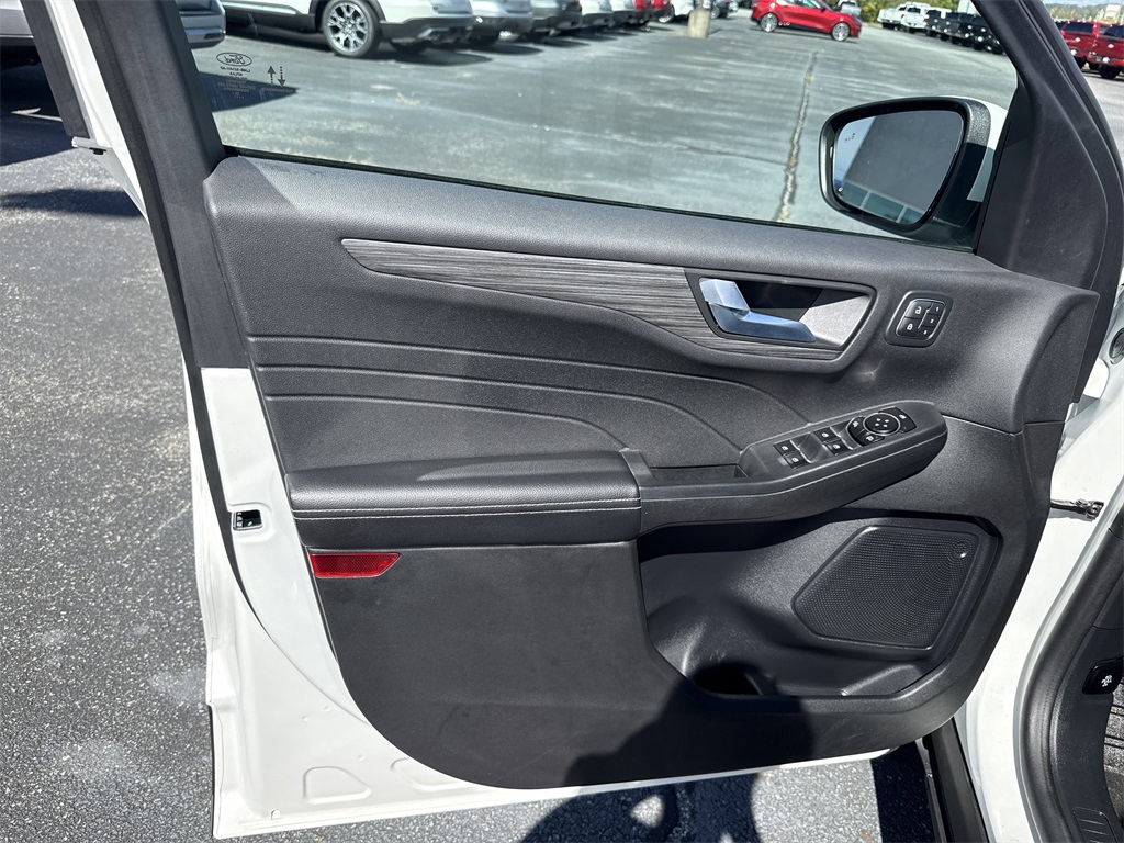 2023 Ford Escape Platinum photo 10