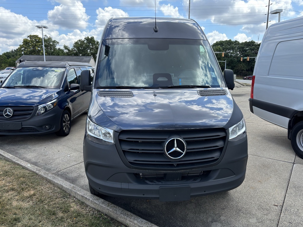 2025 Mercedes-Benz Sprinter Cargo Van Base's photo