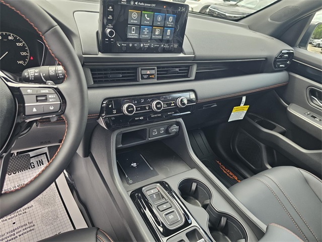 2025 Honda Pilot TrailSport photo 23