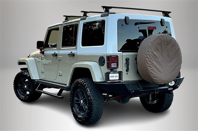 2017 Jeep Wrangler Unlimited Sahara photo 4