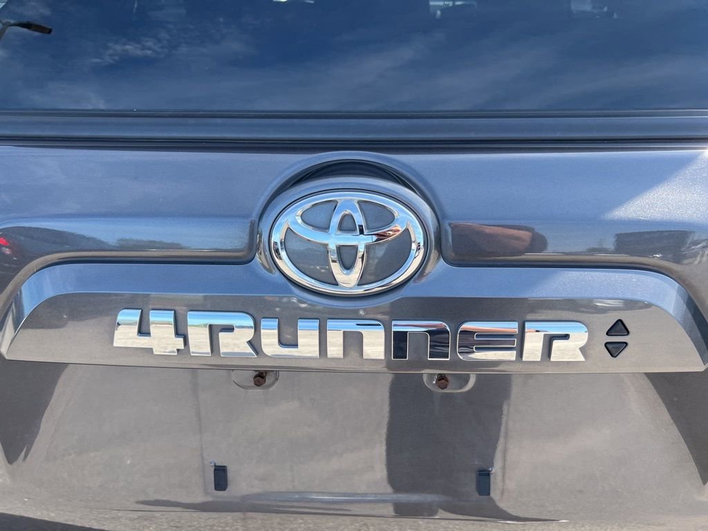 2022 Toyota 4Runner SR5 photo 27