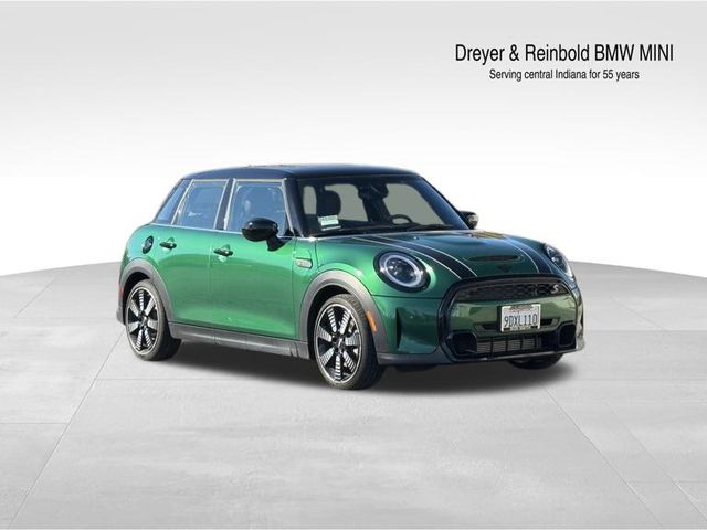 2023 MINI Hardtop 4 Door S's photo