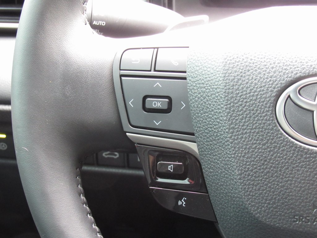 2025 Toyota Camry XSE photo 26