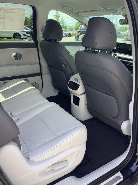 2026 Hyundai Ioniq SEL photo 19