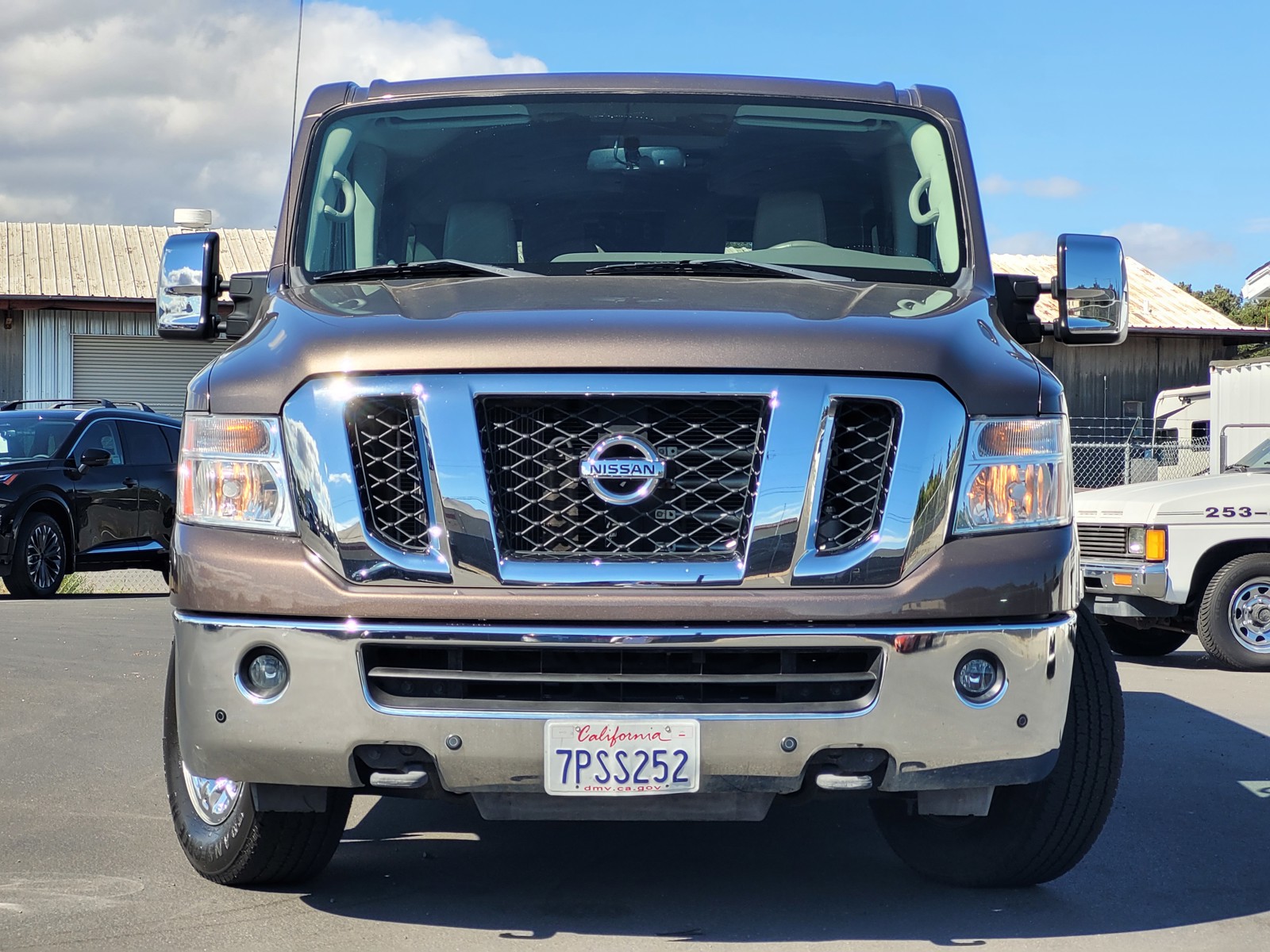 2016 Nissan NV3500 photo 2