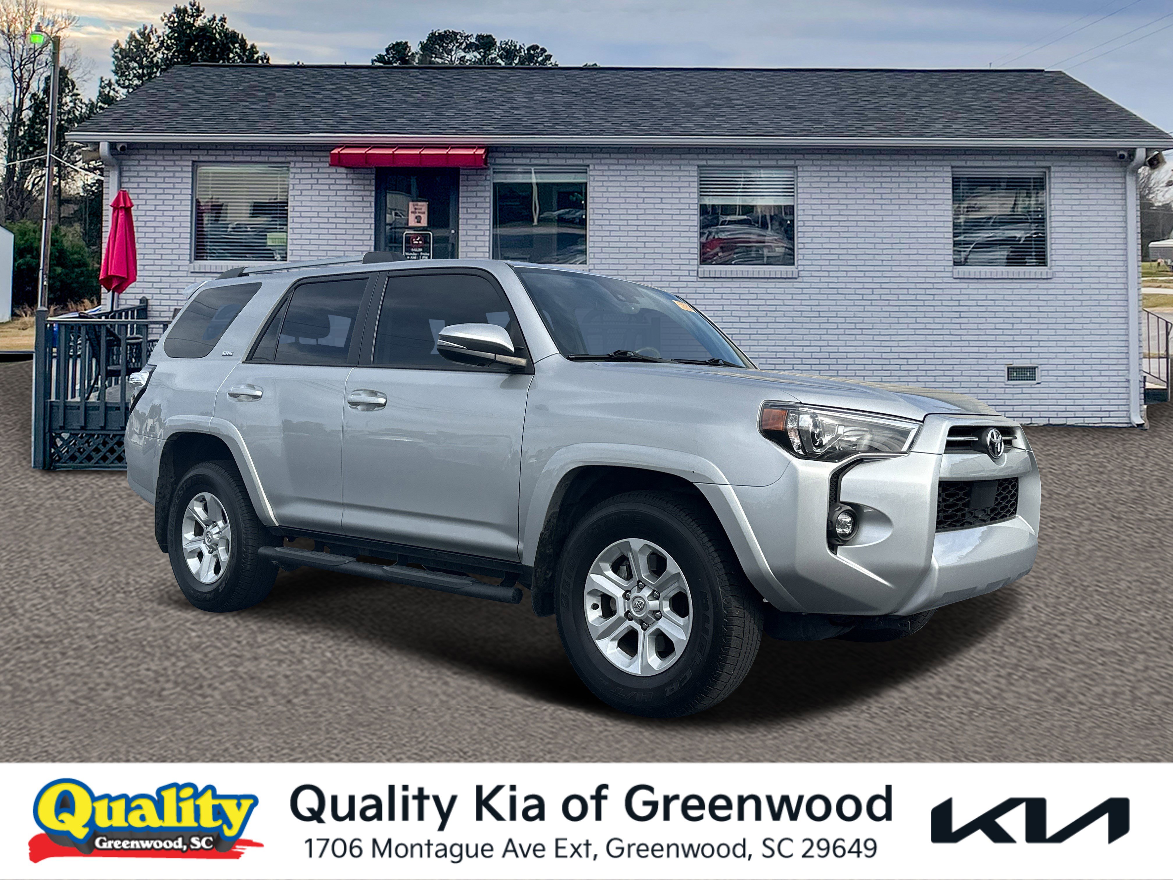 2023 Toyota 4Runner SR5 Premium's photo