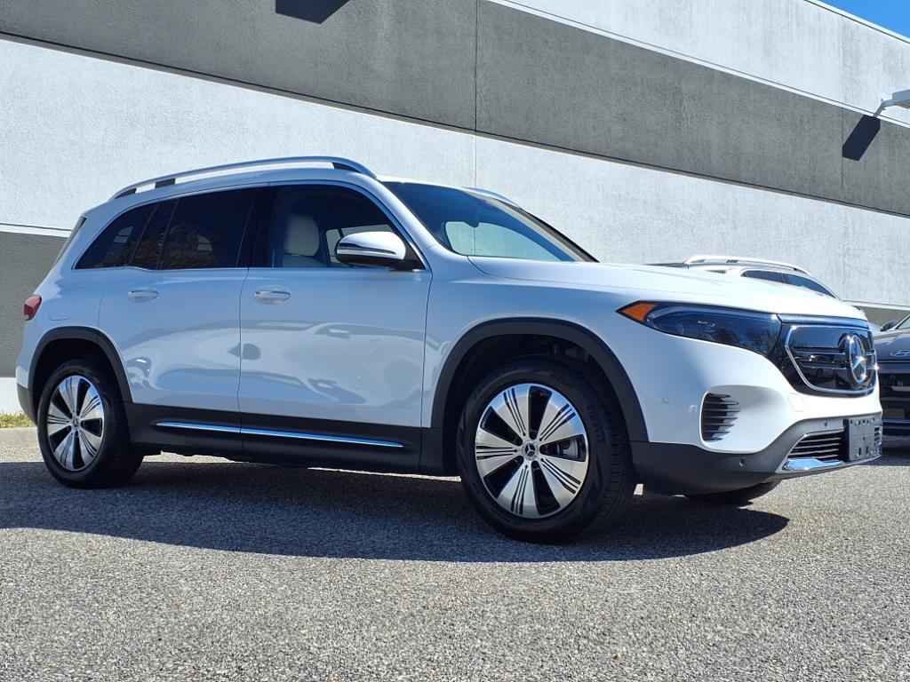 2023 Mercedes Benz EQB 300 4MATIC photo 2