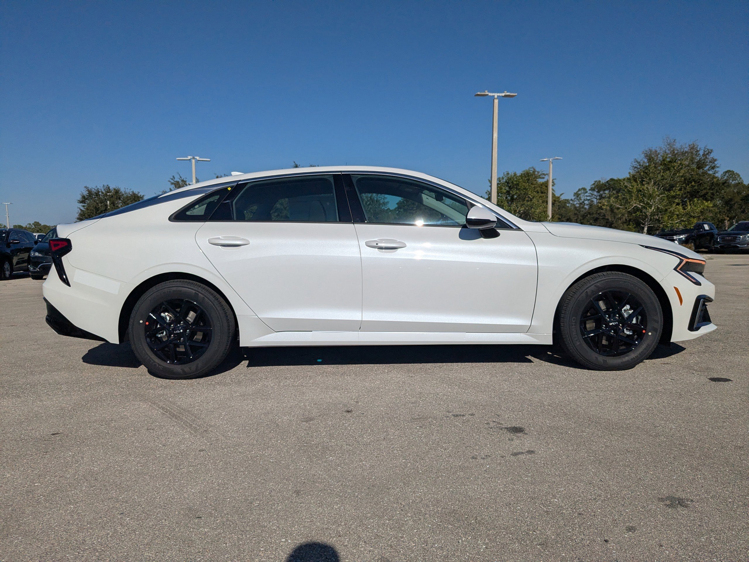 2026 Kia K5 LXS photo 4