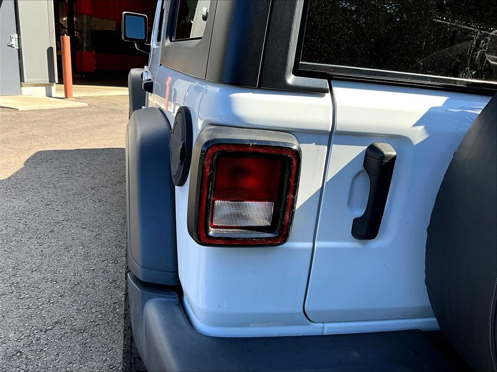 2021 Jeep Wrangler Unlimited Sport S photo 25